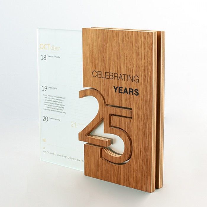 reconocimientos de madera, reconocimientos personalizados, reconocimientos grabados, premios de madera, placas de madera, regalos corporativos, reconocimientos corporativos, reconocimientos académicos, regalos de jubilación, homenajes de madera